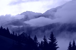 Misty Mountain valley 2: 